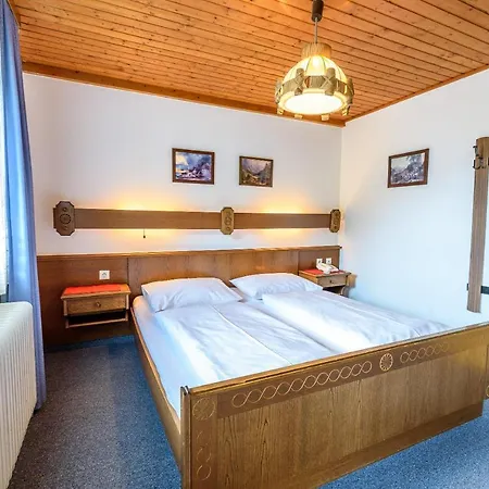 Hotel & Taferne